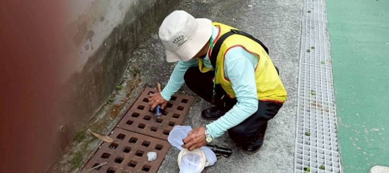 持續對本土病例居住地及工作地等區域加強孳生源清除及環境巡檢 持續對本土病例居住地及工作地等區域加強孳生源清除及環境巡檢